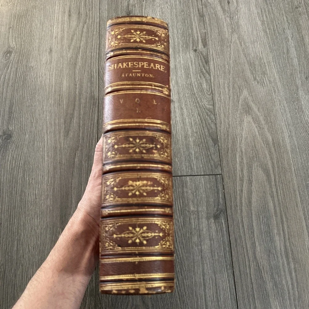 Shakespeare Works Vol 1 Staunton Leather 1866 Ed